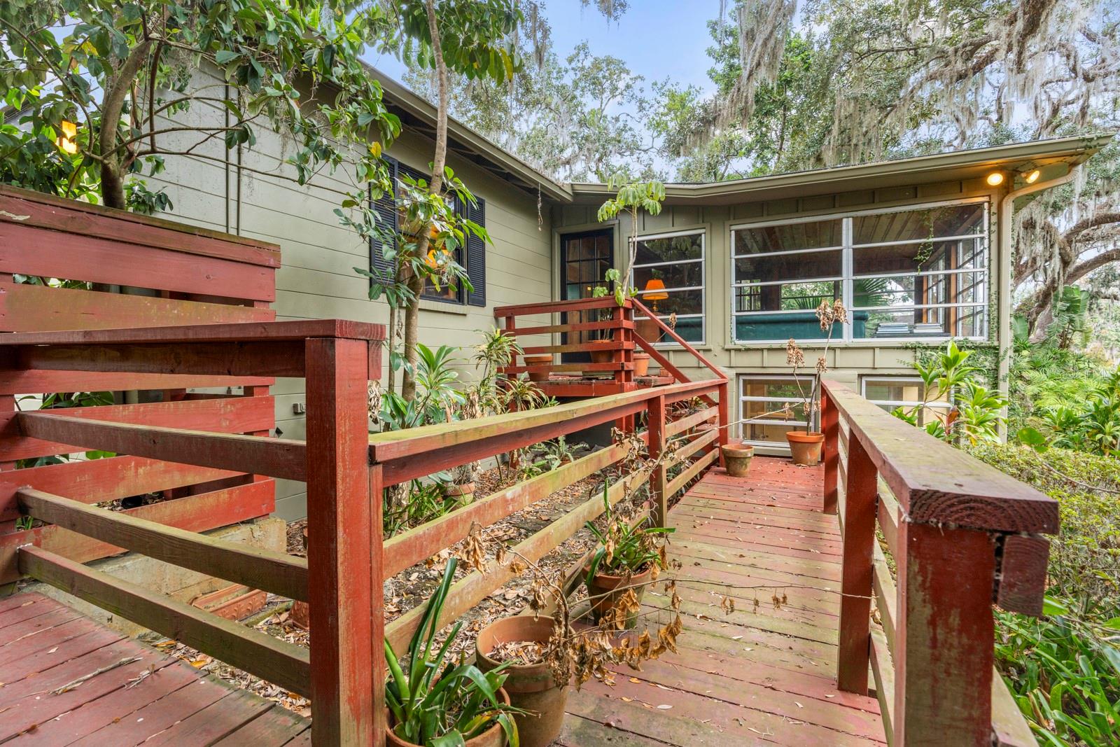 Image 46 of 67 For 617 Riverhills Drive