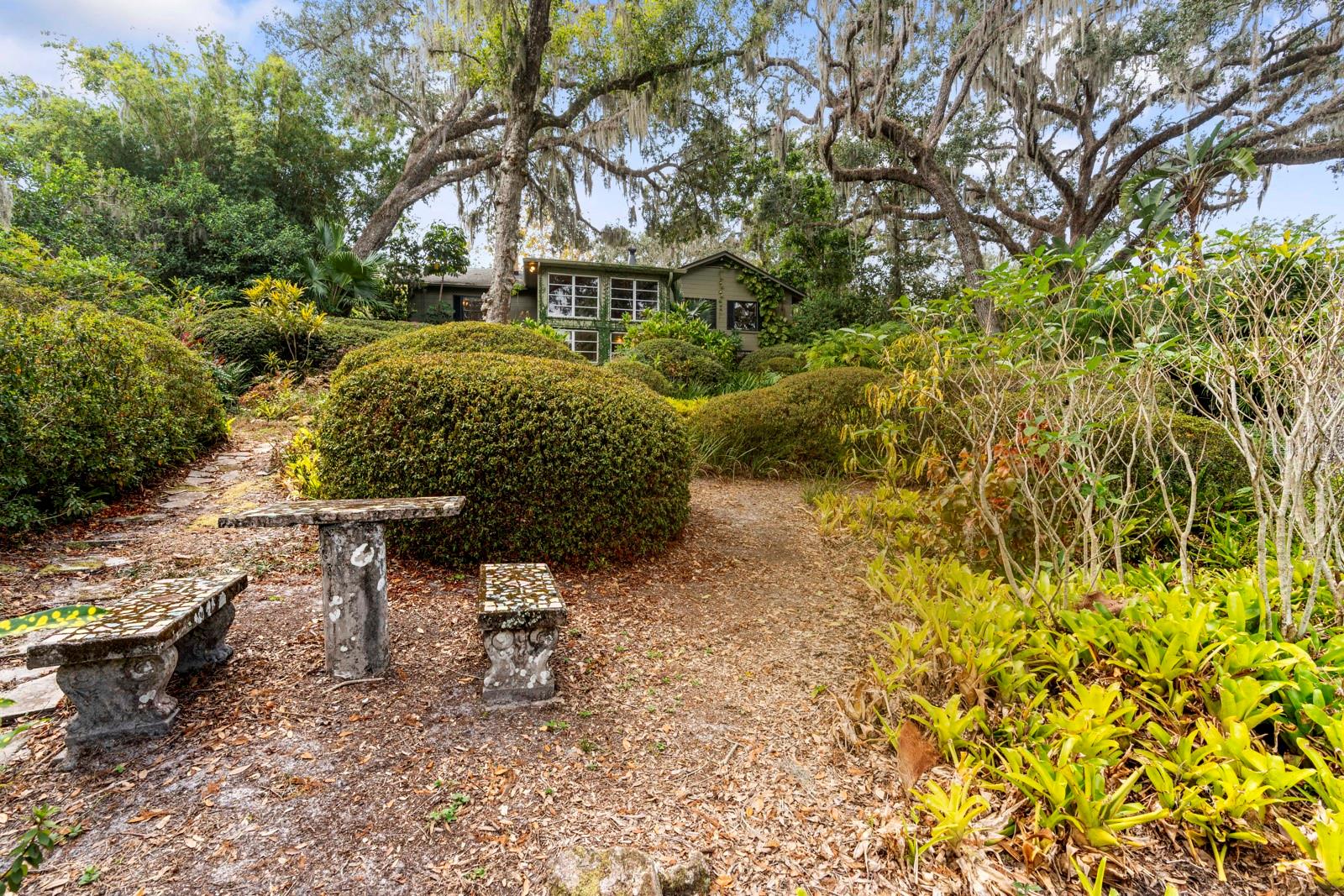 Image 50 of 67 For 617 Riverhills Drive