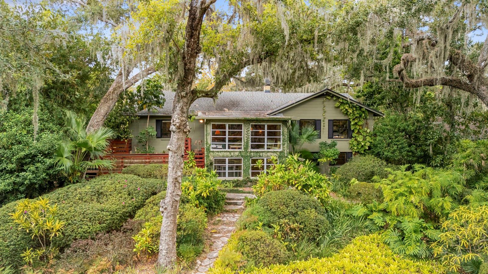 Image 55 of 67 For 617 Riverhills Drive