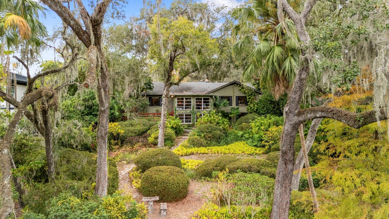 Image 9 of 67 For 617 Riverhills Drive