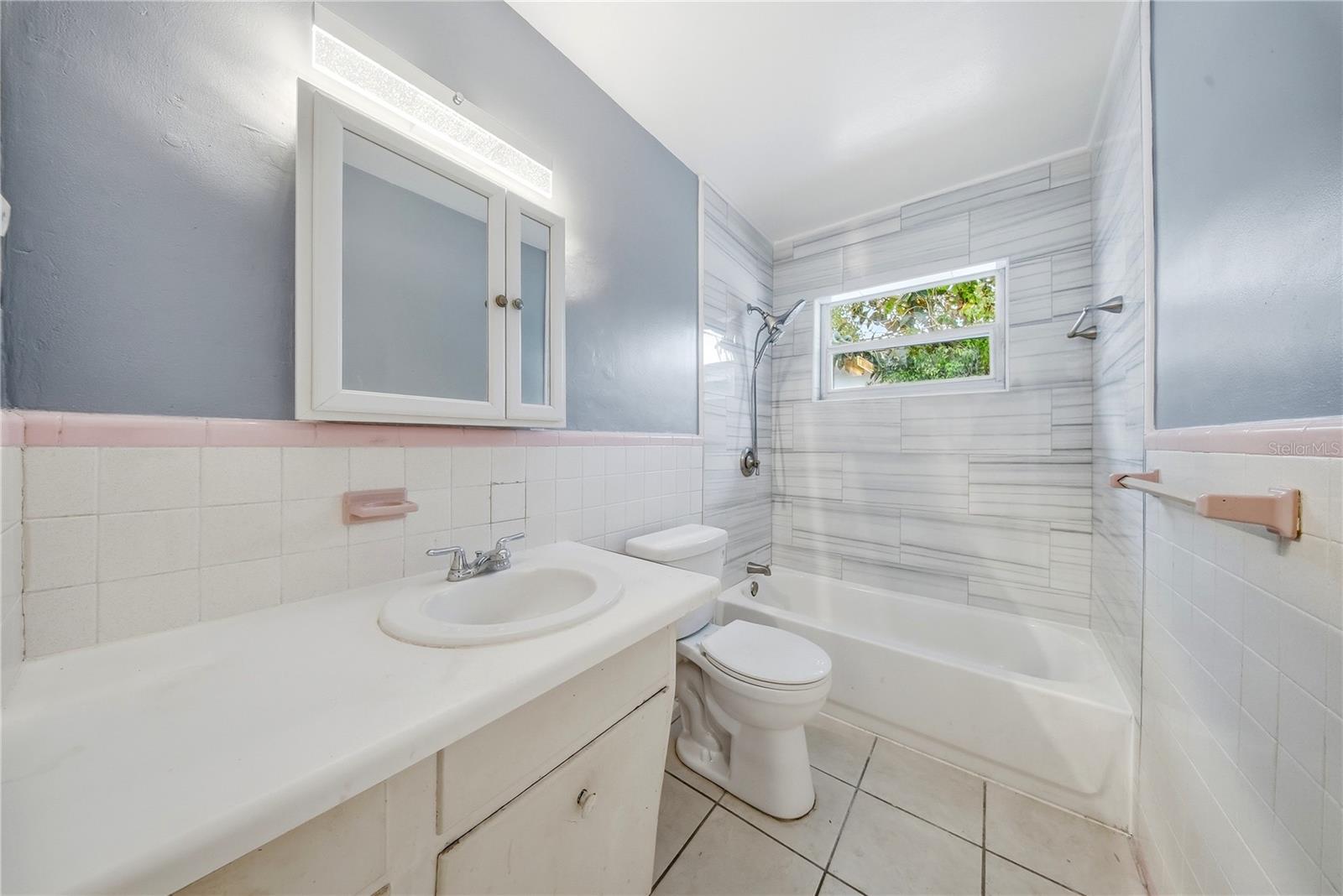 Image 14 of 26 For 6725 17th Lane N