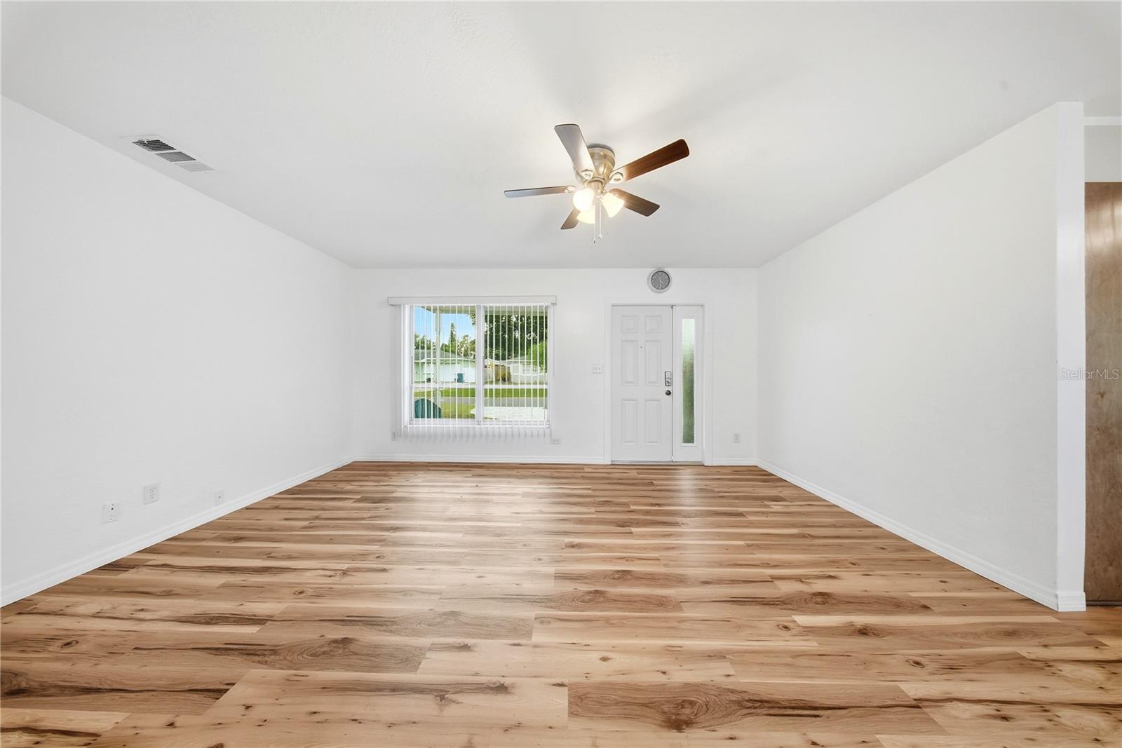 Image 5 of 26 For 6725 17th Lane N