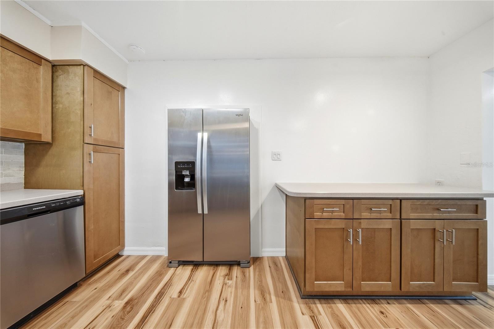 Image 8 of 26 For 6725 17th Lane N