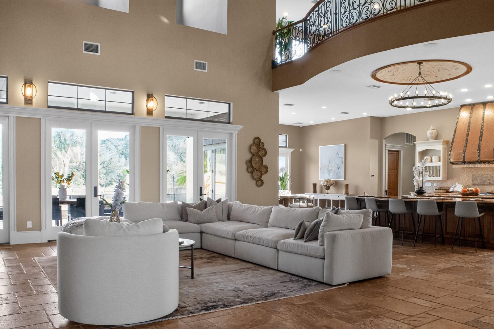 Listing photo id 9 for 10641 Broadland Pass