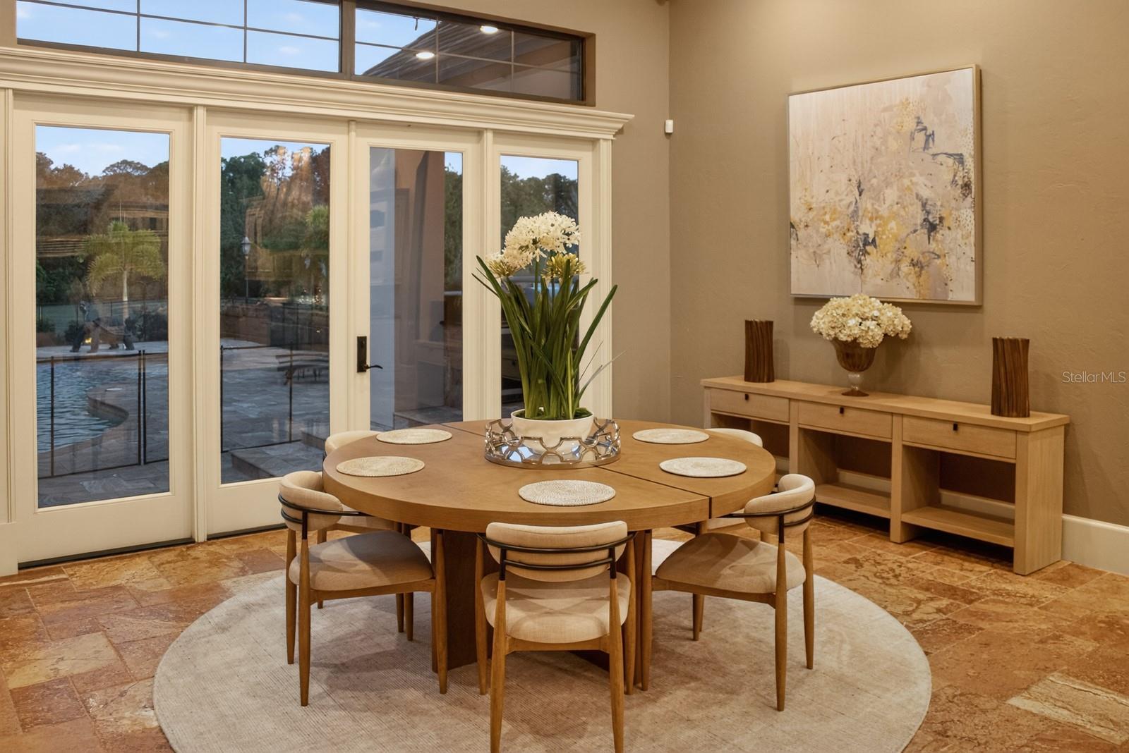 Listing photo id 13 for 10641 Broadland Pass