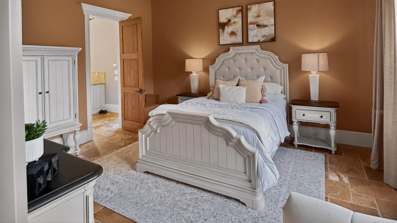 Listing photo id 17 for 10641 Broadland Pass