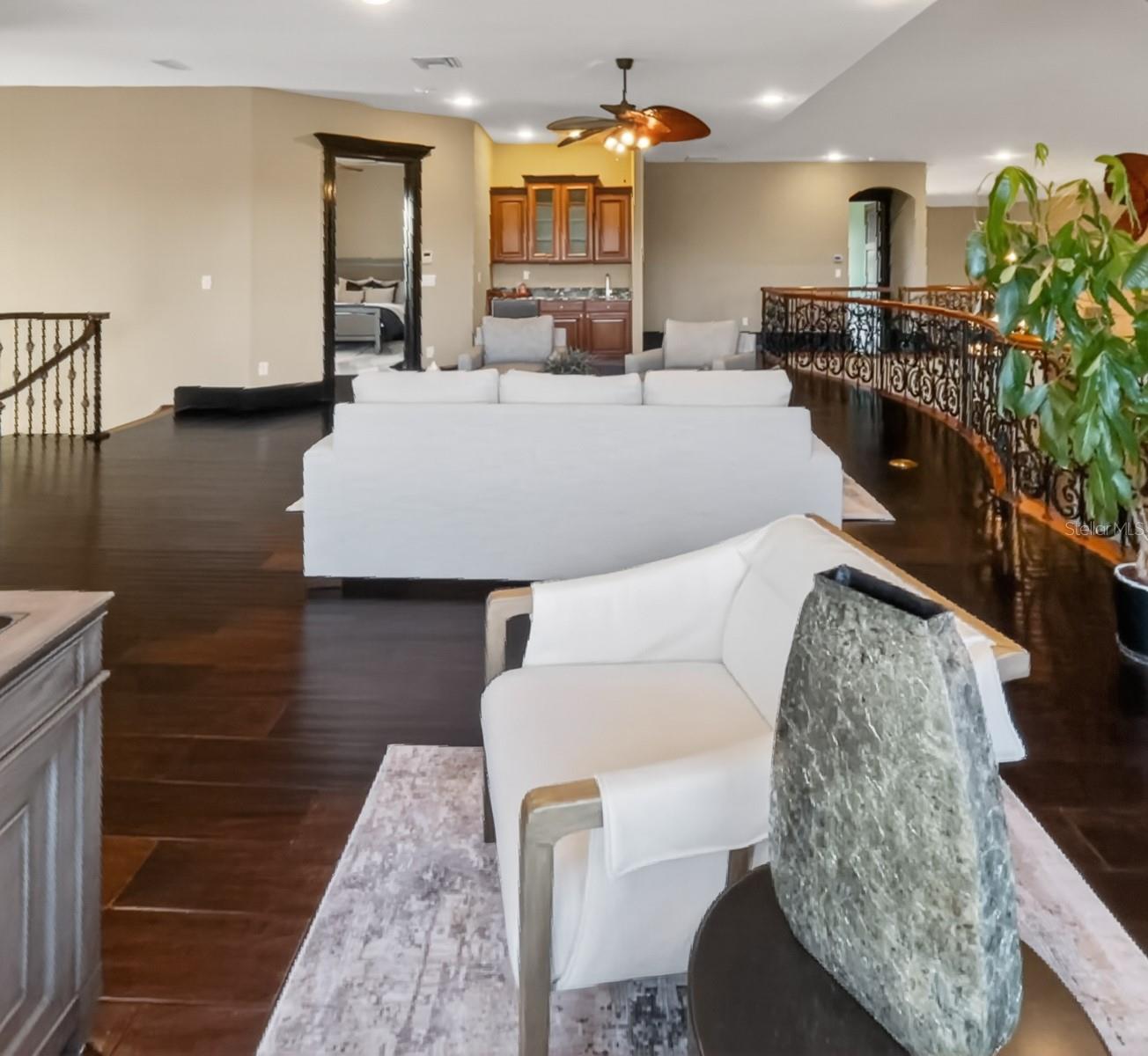 Listing photo id 24 for 10641 Broadland Pass