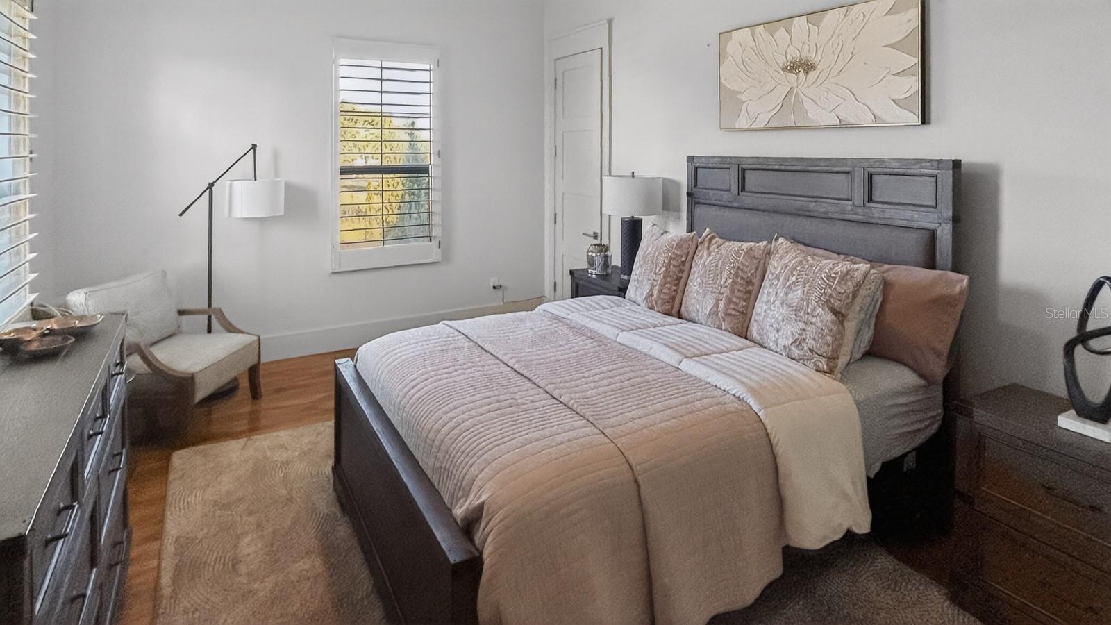 Listing photo id 30 for 10641 Broadland Pass