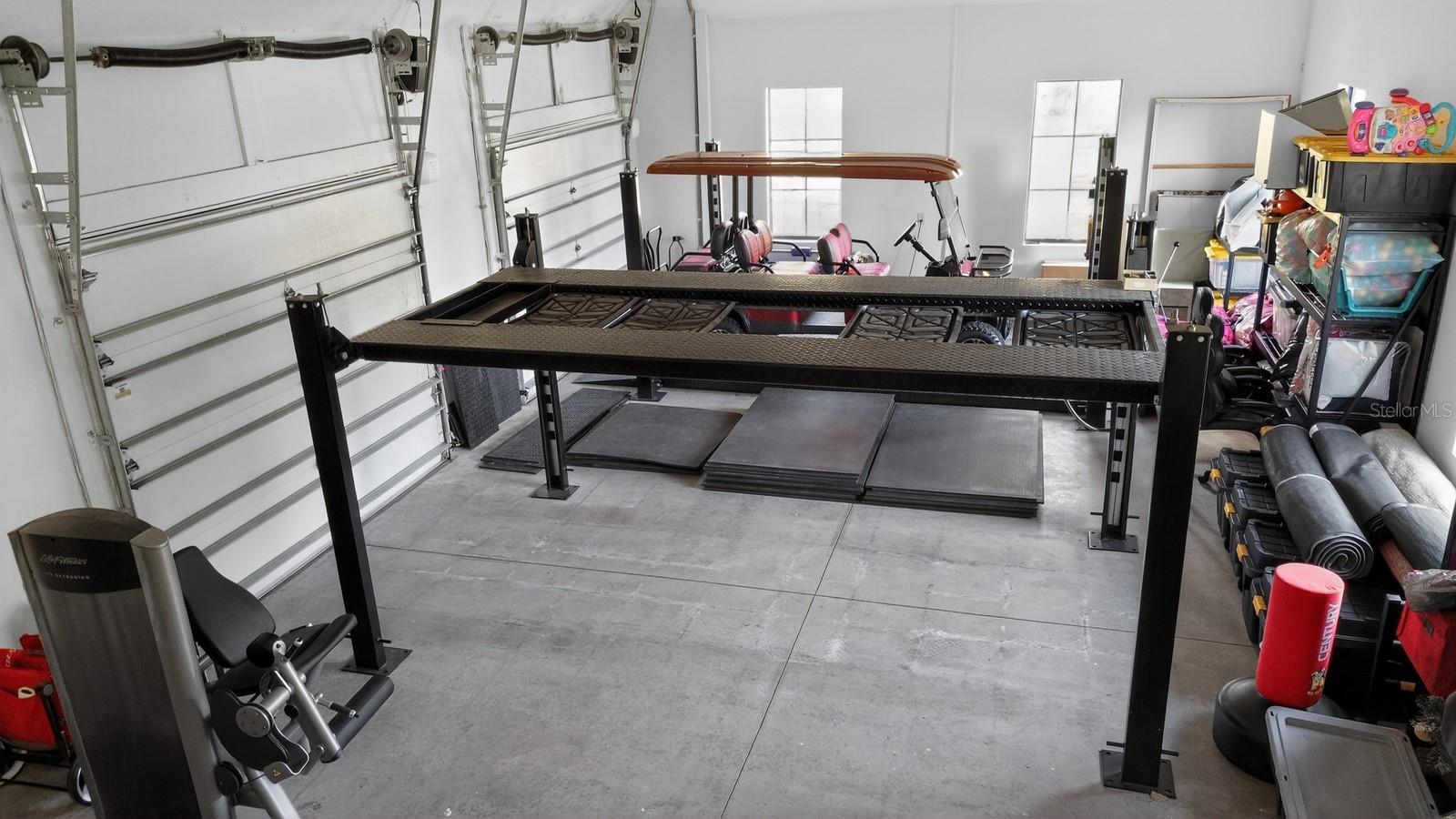 Listing photo id 35 for 10641 Broadland Pass