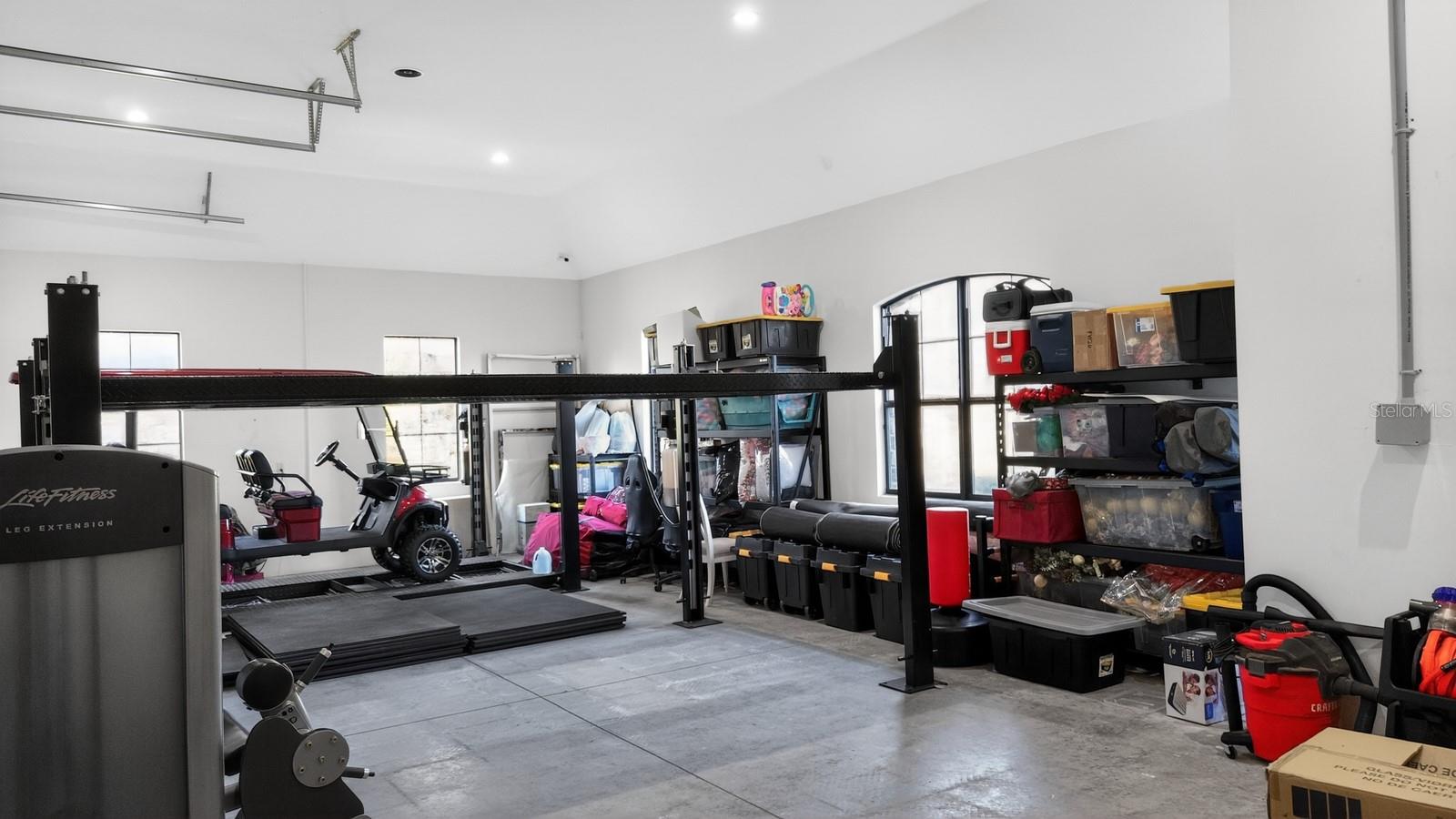 Listing photo id 36 for 10641 Broadland Pass