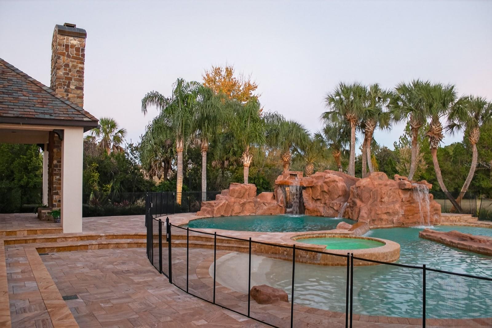 Listing photo id 56 for 10641 Broadland Pass