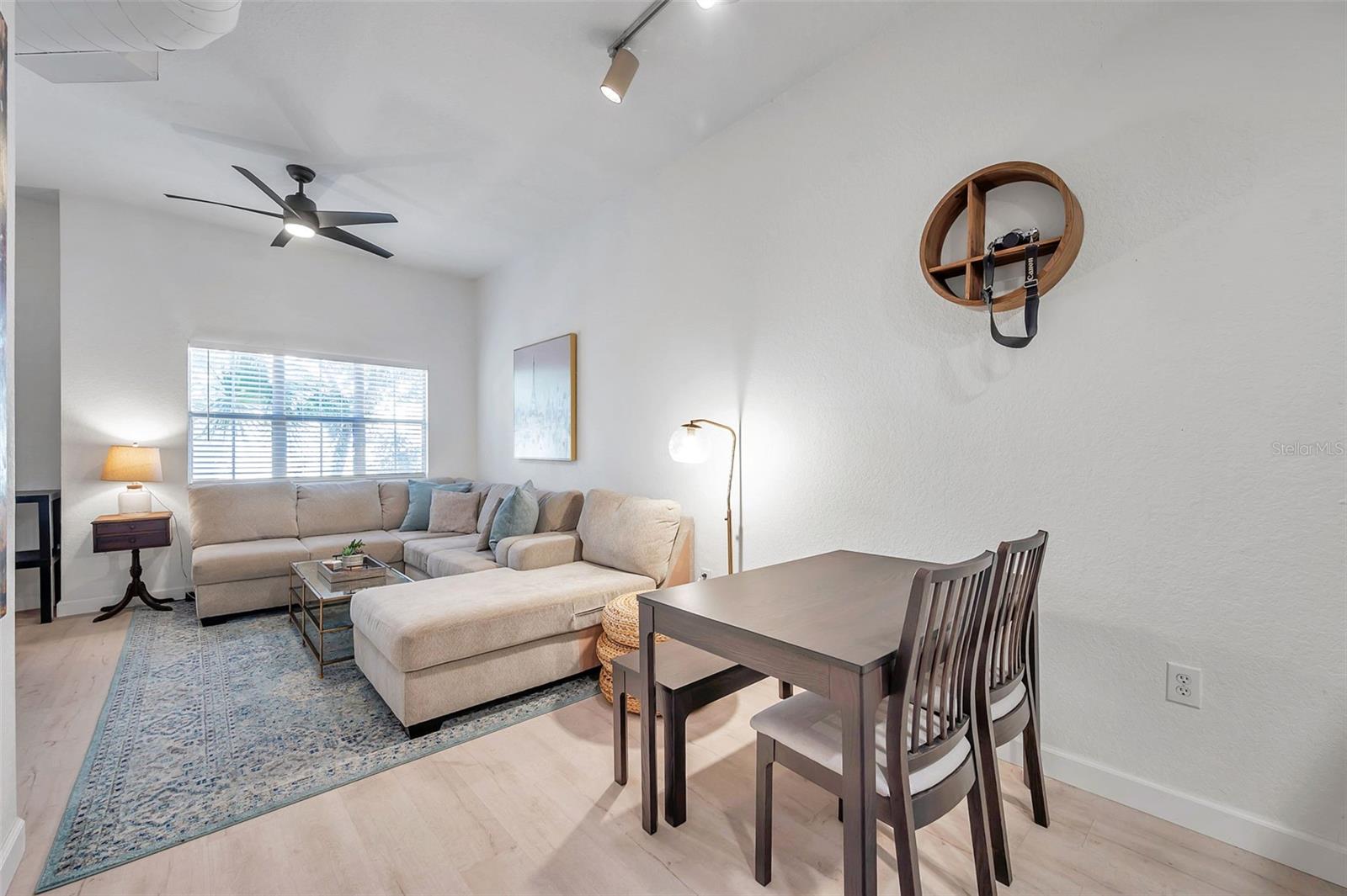 Image 16 of 33 For 520 Armenia Avenue 1233