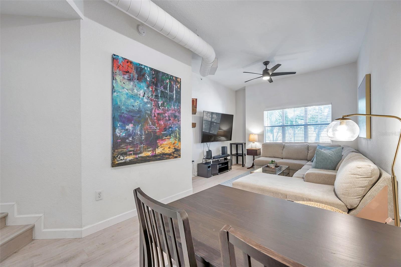 Image 17 of 33 For 520 Armenia Avenue 1233