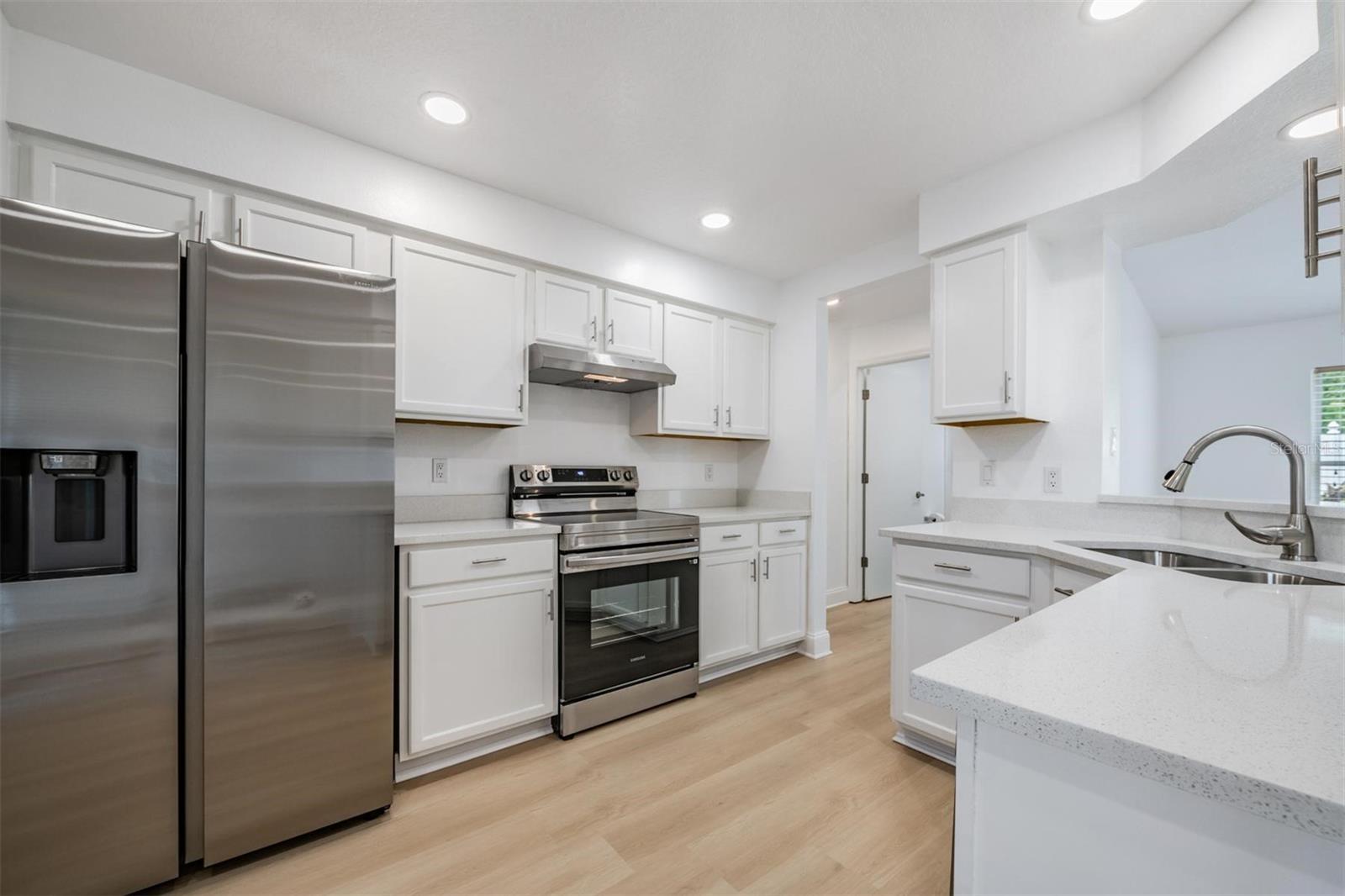 Image 13 of 45 For 4208 Pine Isle Drive