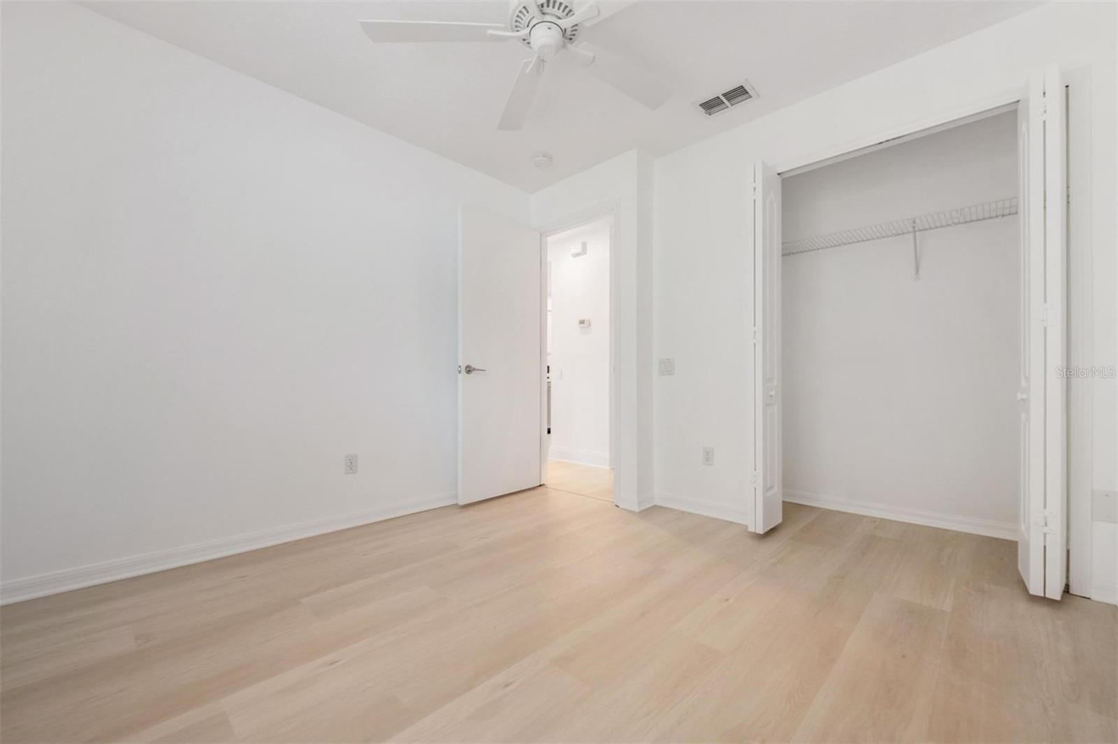 Image 29 of 45 For 4208 Pine Isle Drive