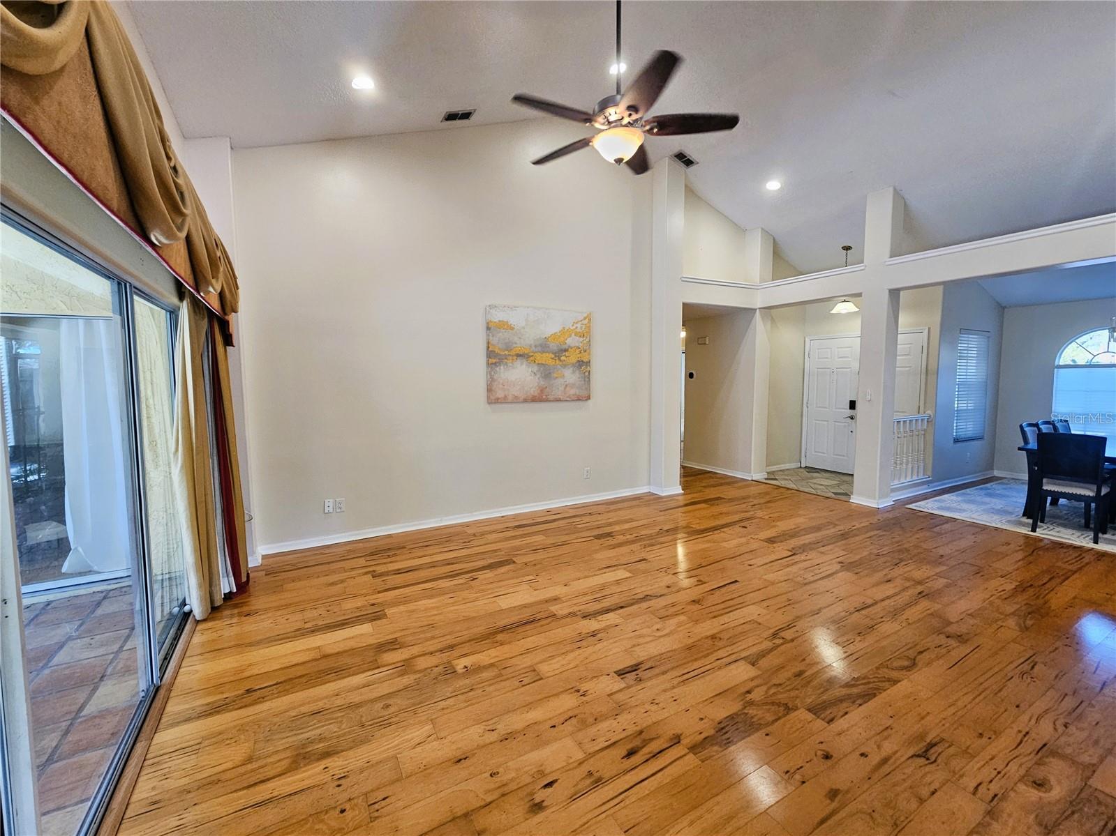 Image 15 of 39 For 14504 Brambie Court