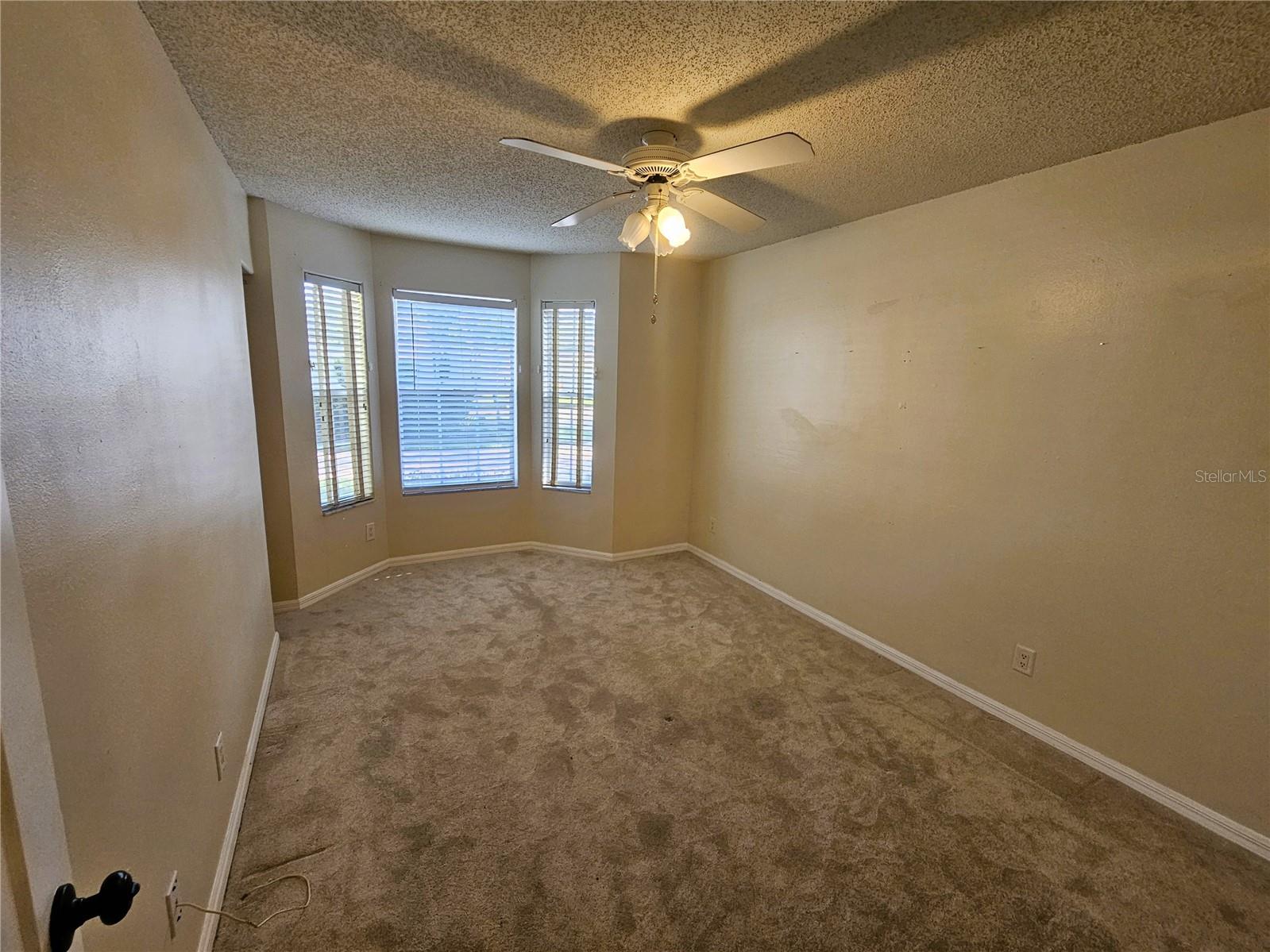 Image 32 of 39 For 14504 Brambie Court