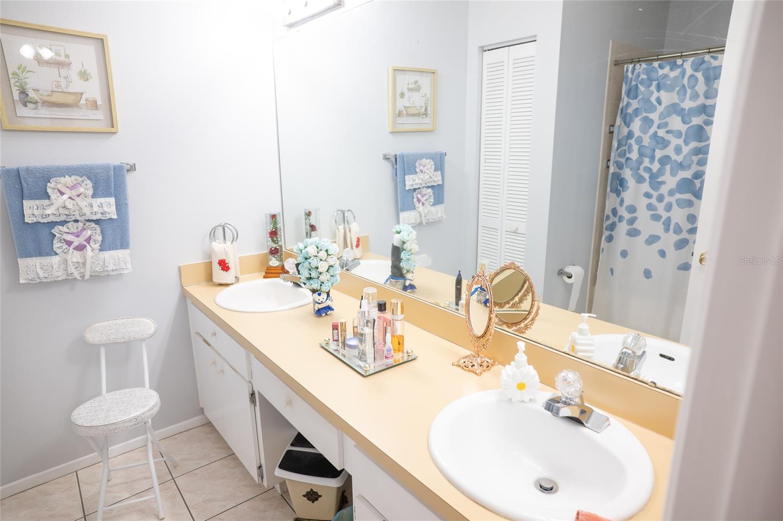 Image 14 of 28 For 6021 Lemon Tree Court