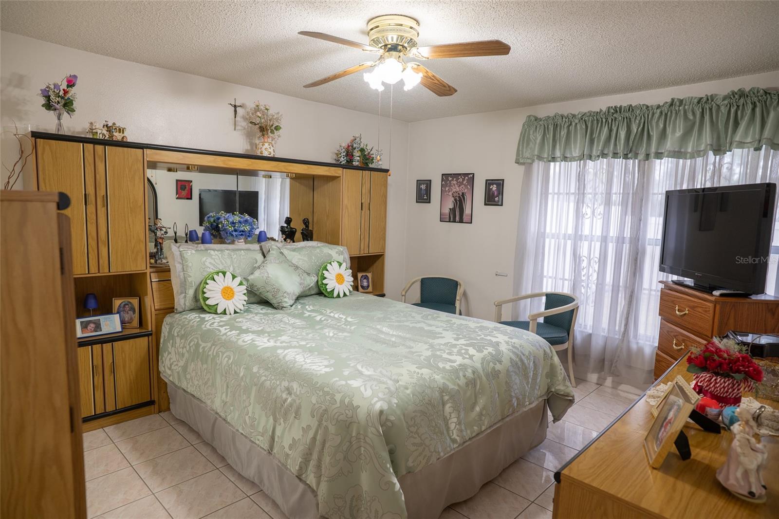 Image 16 of 28 For 6021 Lemon Tree Court