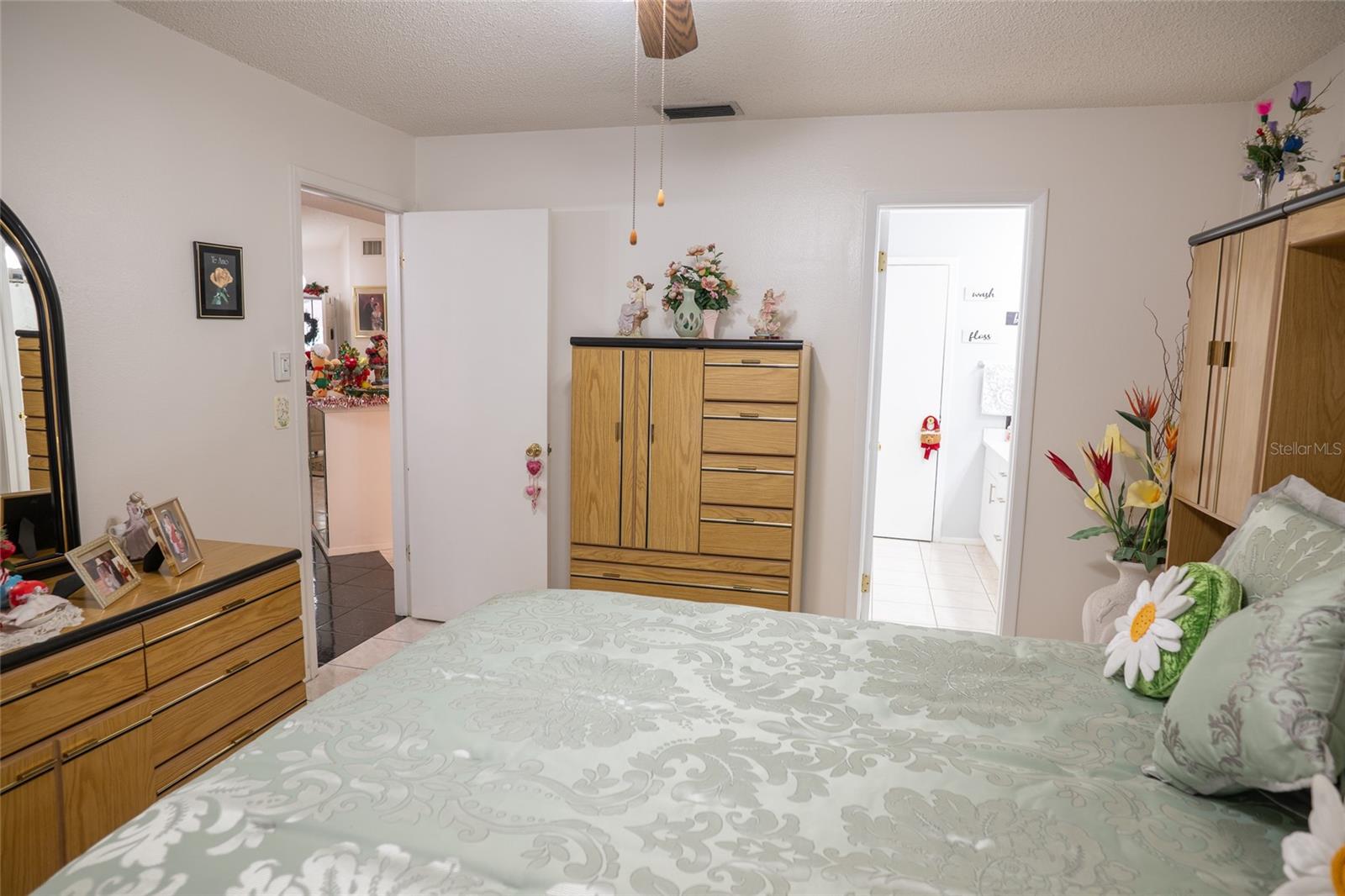 Image 17 of 28 For 6021 Lemon Tree Court