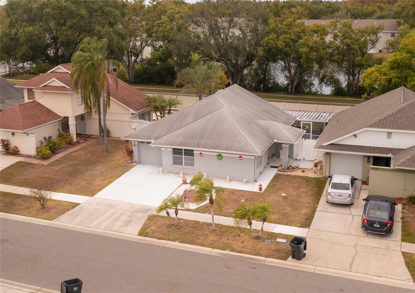 Image 4 of 28 For 6021 Lemon Tree Court