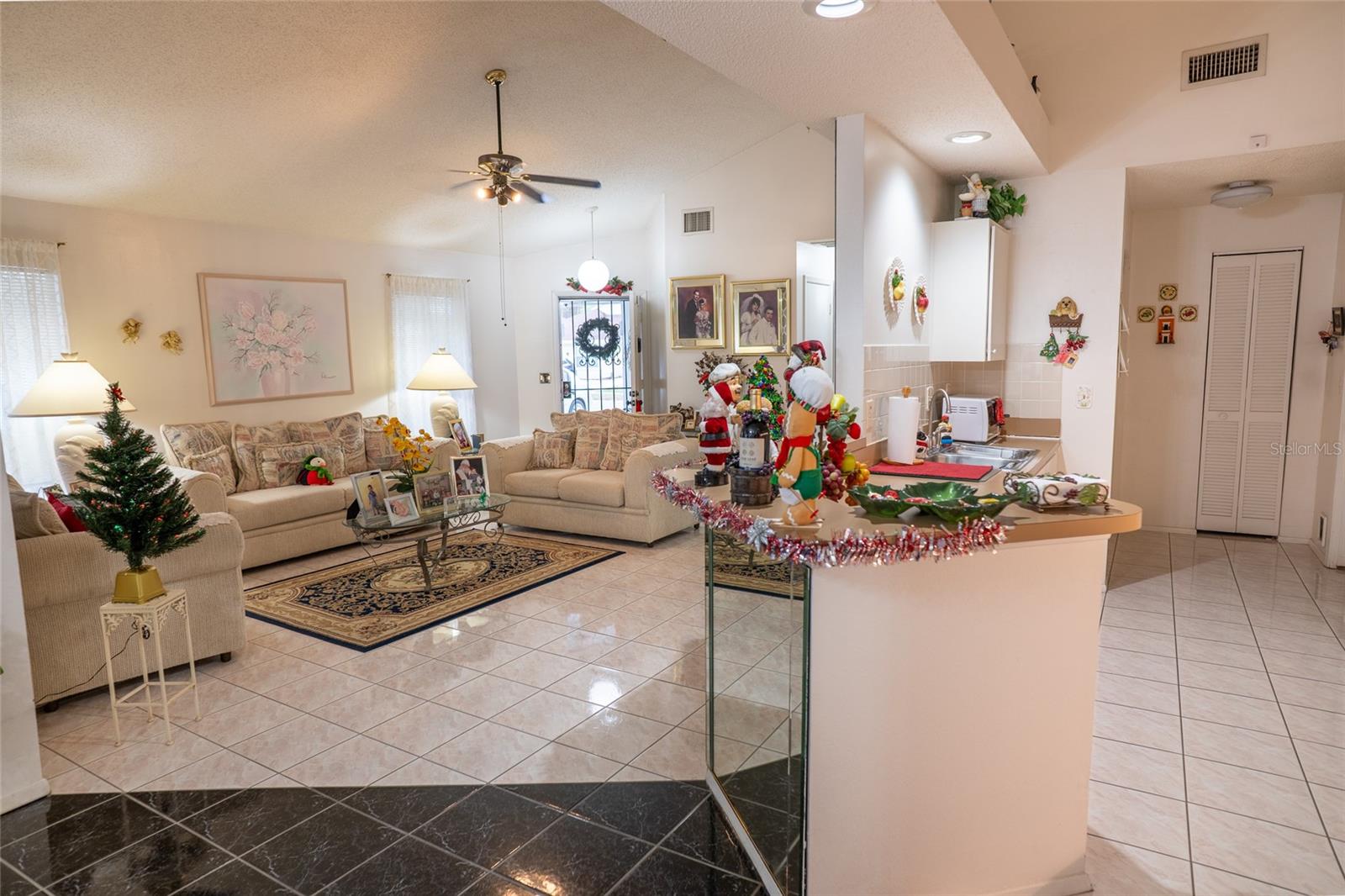 Image 8 of 28 For 6021 Lemon Tree Court