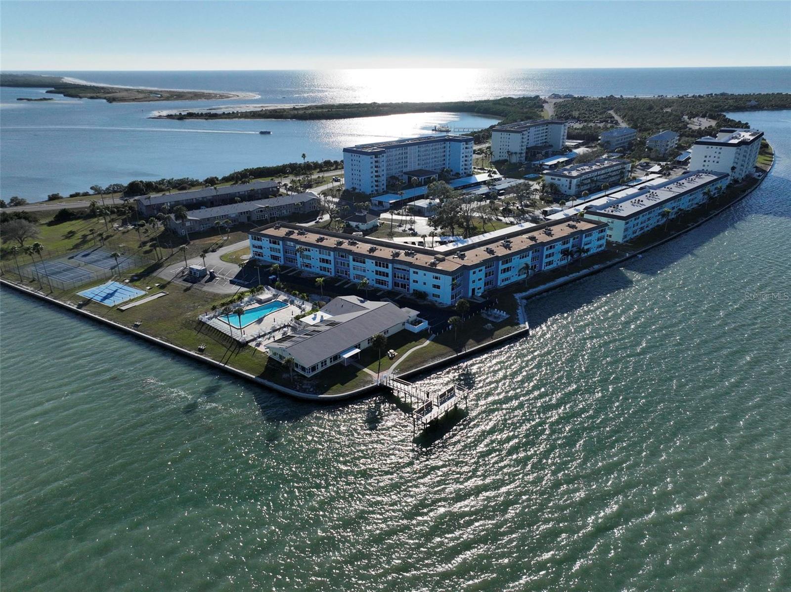 Image 2 of 35 For 5 Gateshead Drive 107