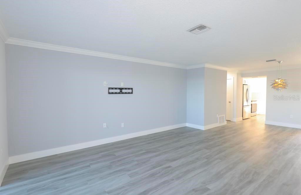 Image 7 of 35 For 5 Gateshead Drive 107