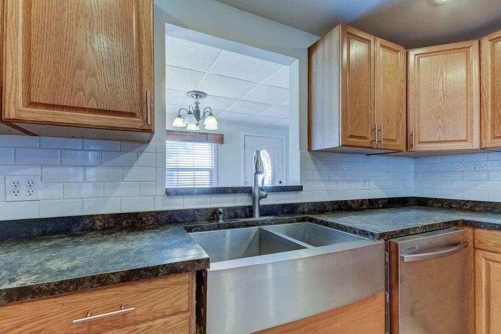 Image 14 of 27 For 278 Pelican Drive N