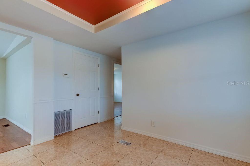 Image 16 of 27 For 278 Pelican Drive N