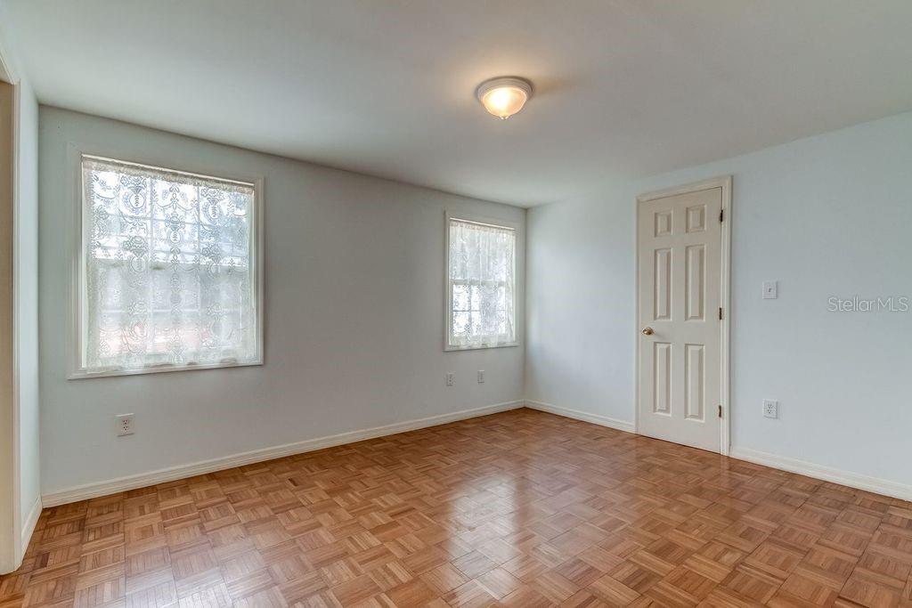 Image 17 of 27 For 278 Pelican Drive N