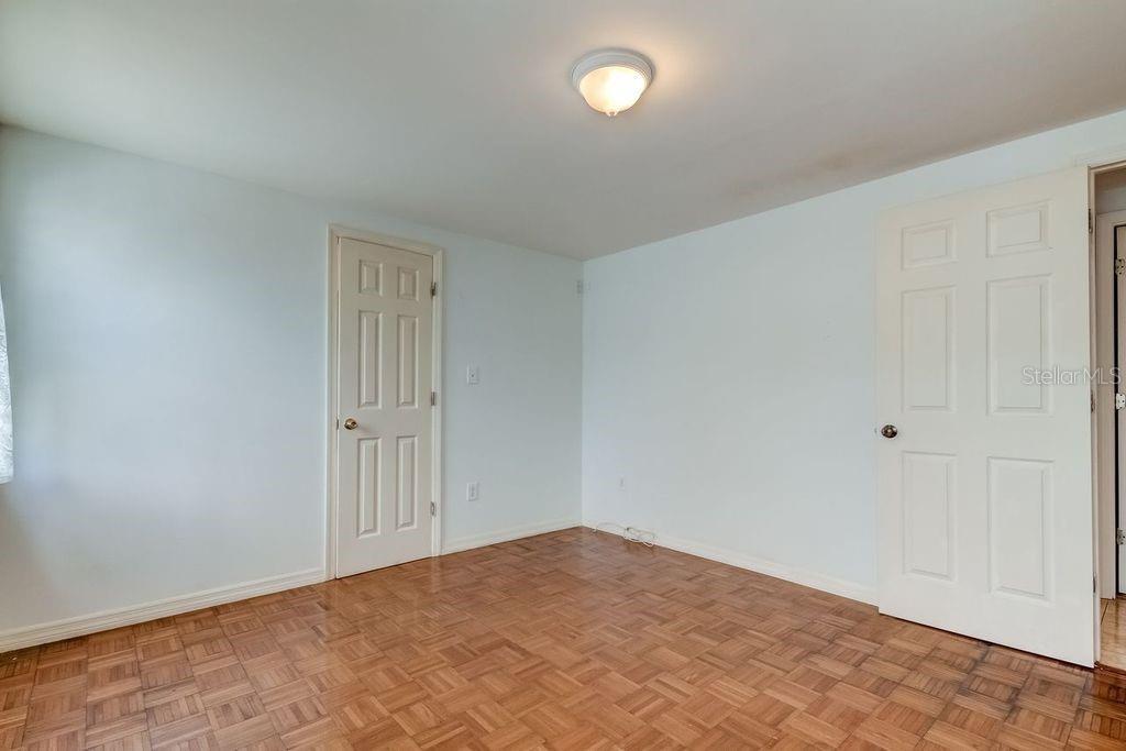 Image 19 of 27 For 278 Pelican Drive N