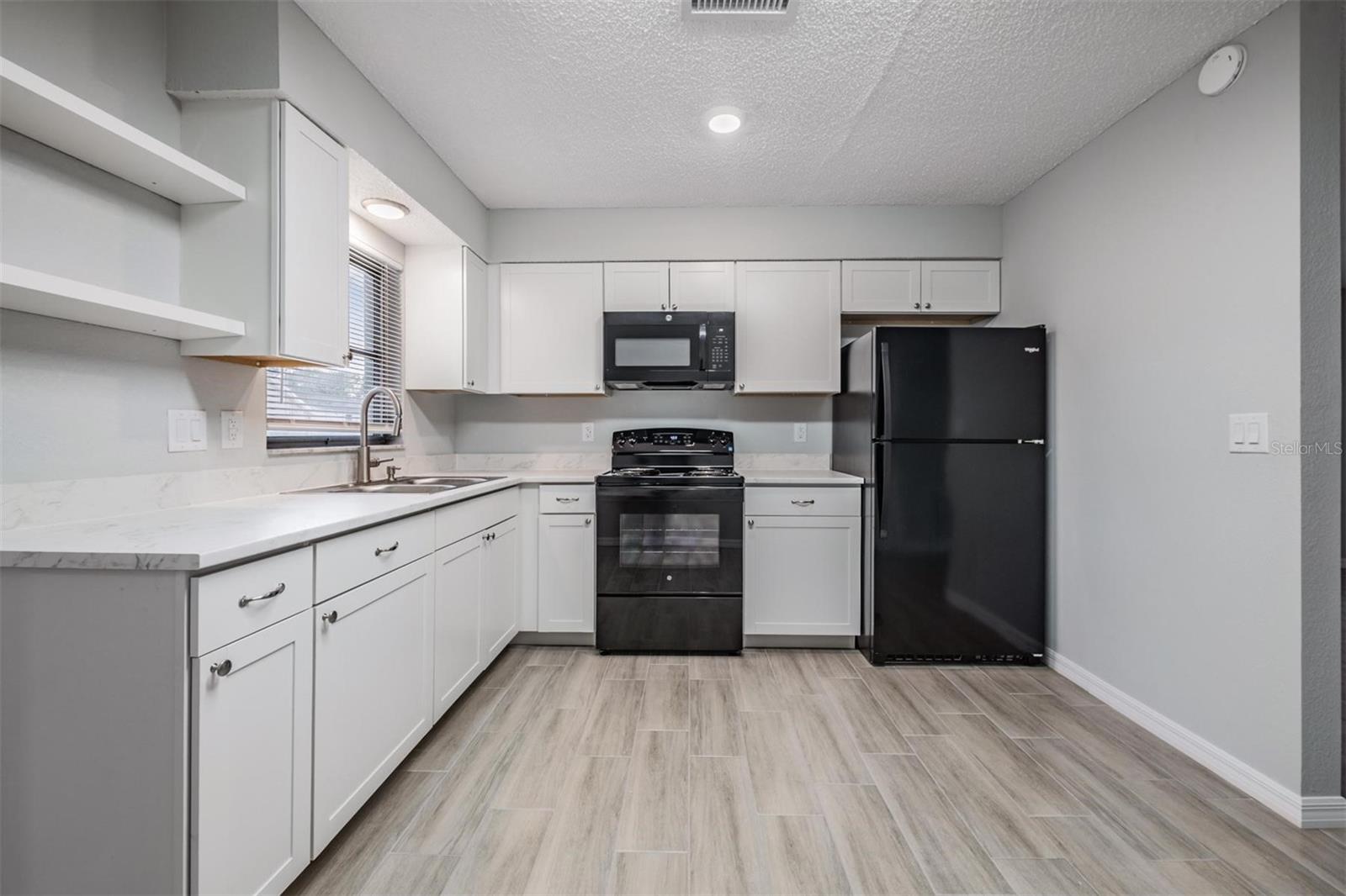 Image 5 of 30 For 7802 Butler Avenue