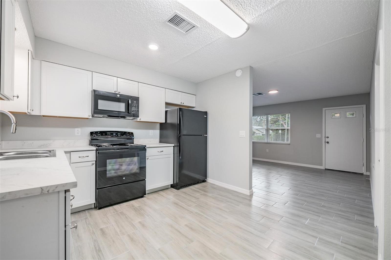 Image 6 of 30 For 7802 Butler Avenue