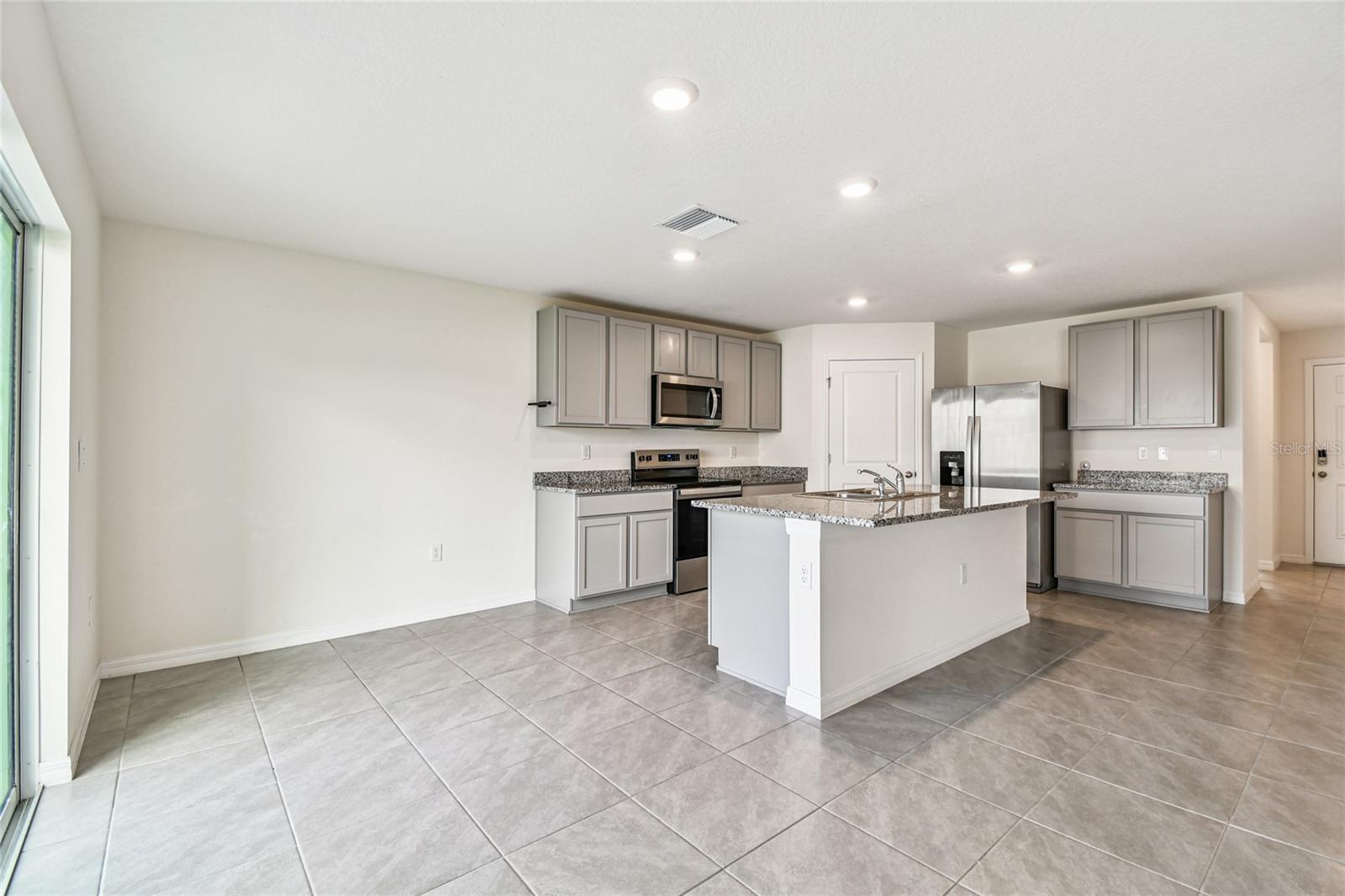 Image 12 of 54 For 9208 Mission Bay Place