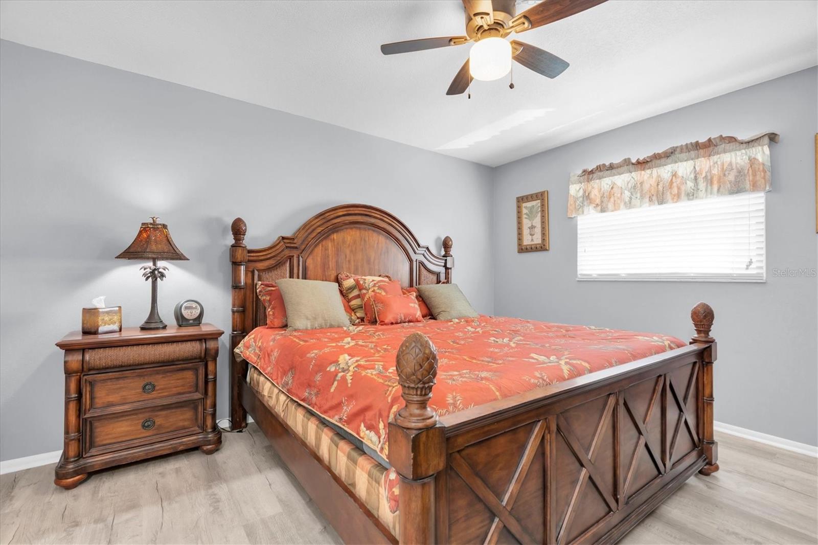 Image 17 of 27 For 175 116th Avenue 302