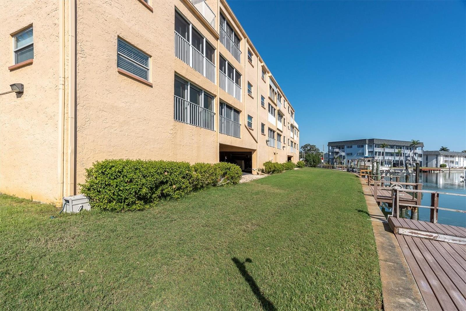 Image 23 of 27 For 175 116th Avenue 302