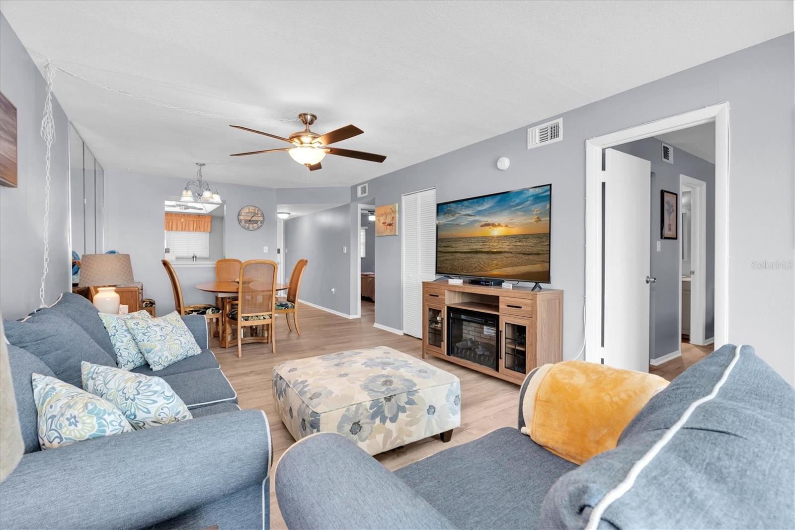 Image 5 of 27 For 175 116th Avenue 302