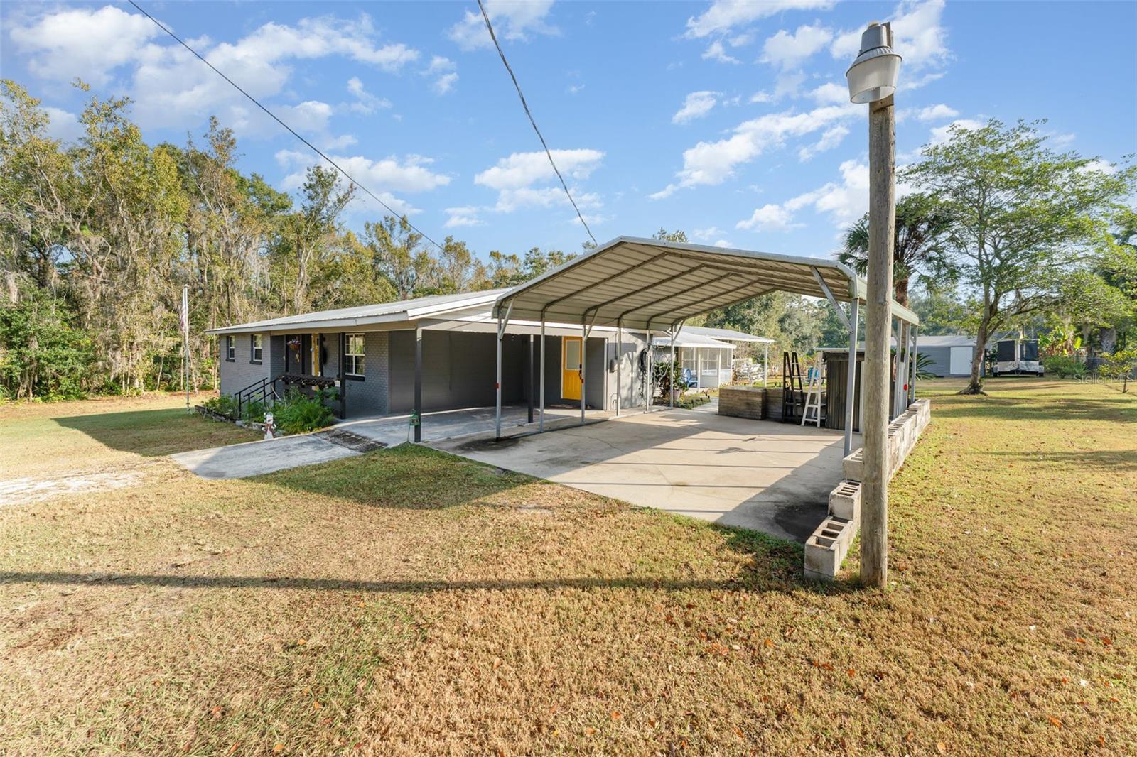 Image 3 of 30 For 4145 Willow Oak Road