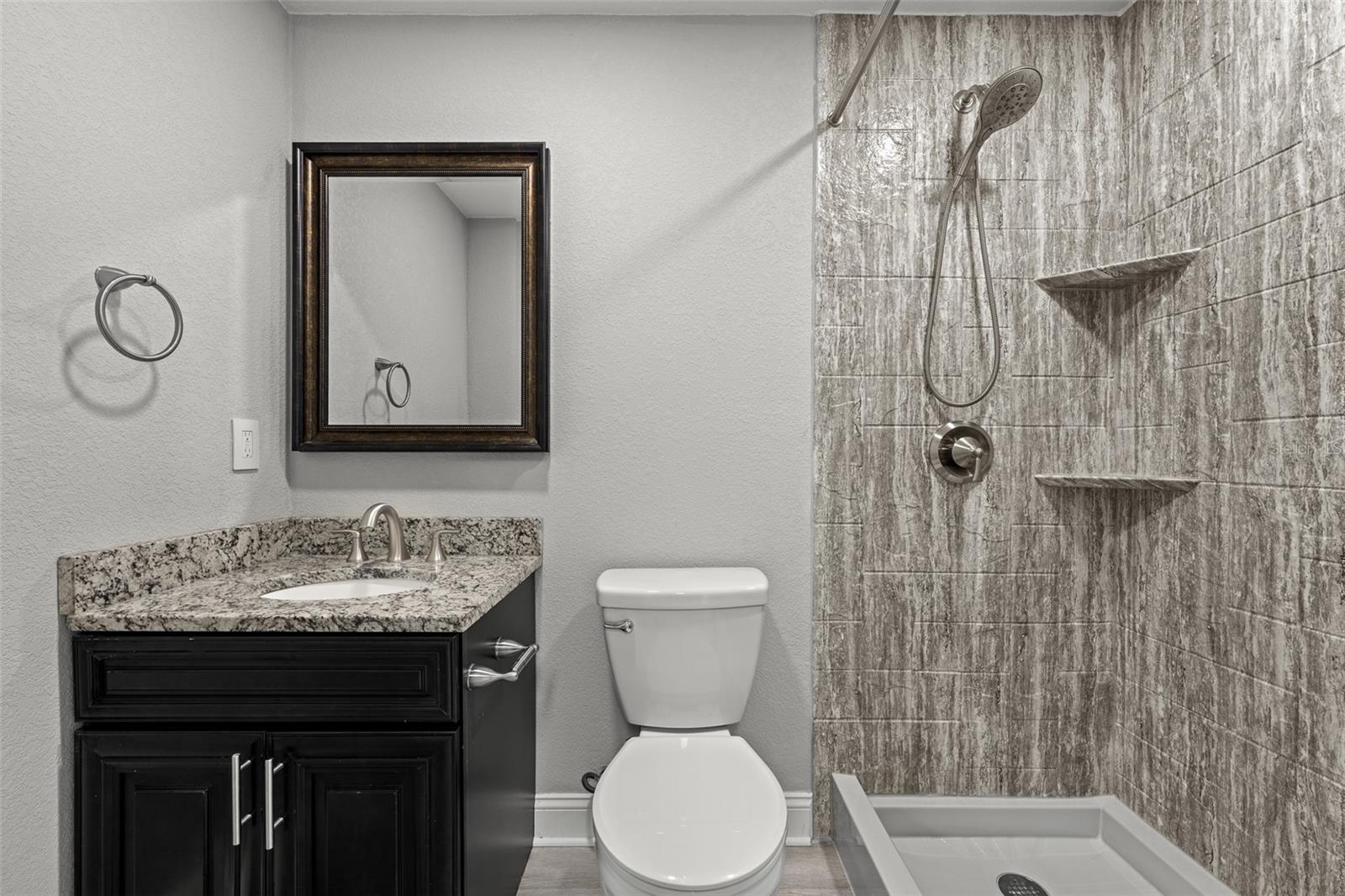 Image 14 of 31 For 210 Malcolm Court