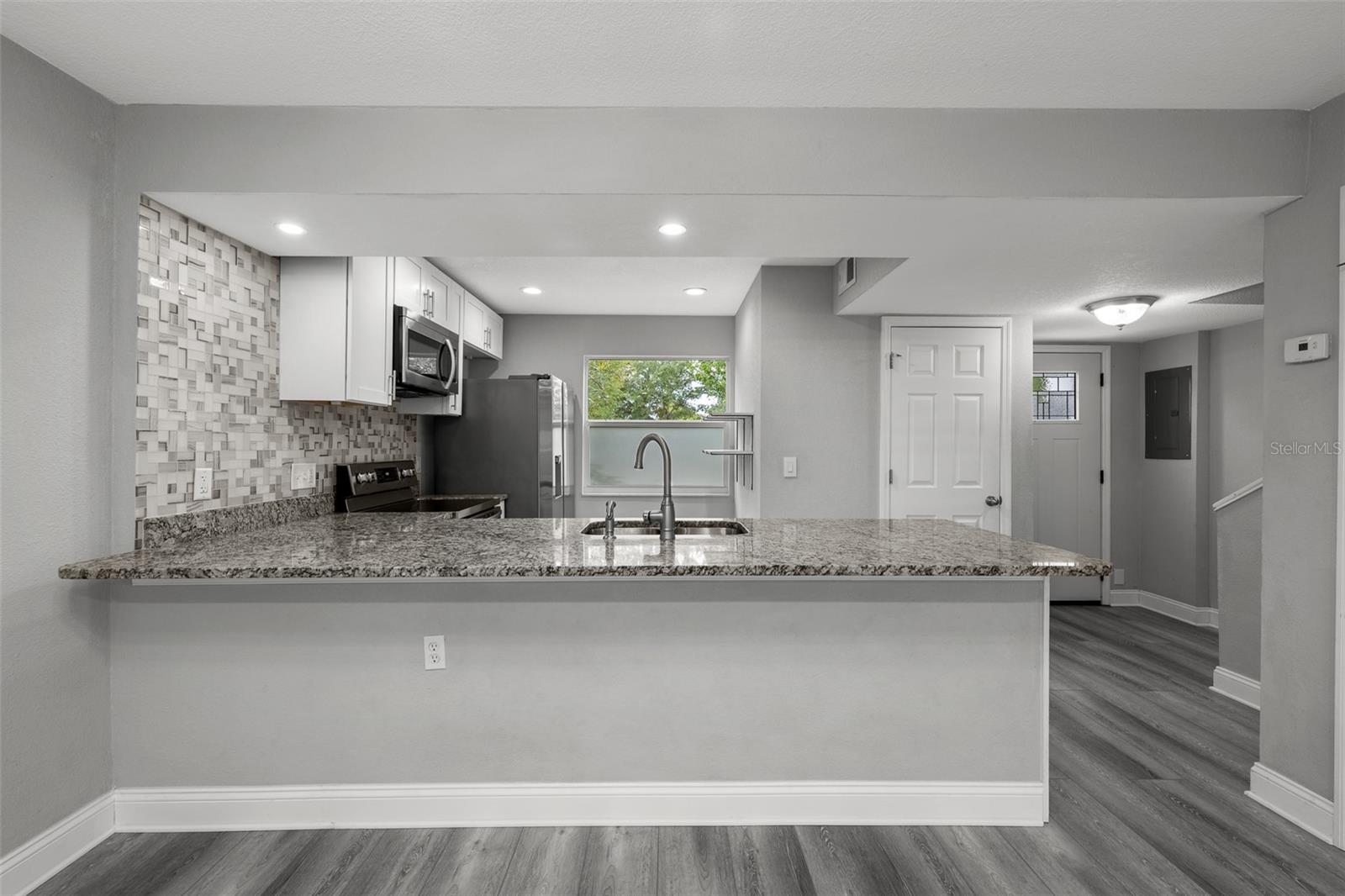 Image 3 of 31 For 210 Malcolm Court