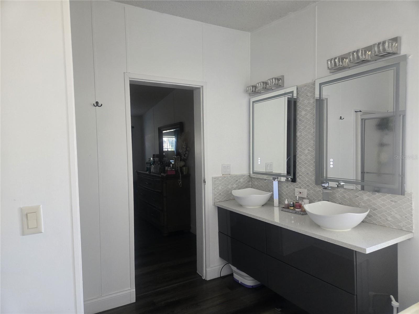 Image 9 of 30 For 4314 Lane Road