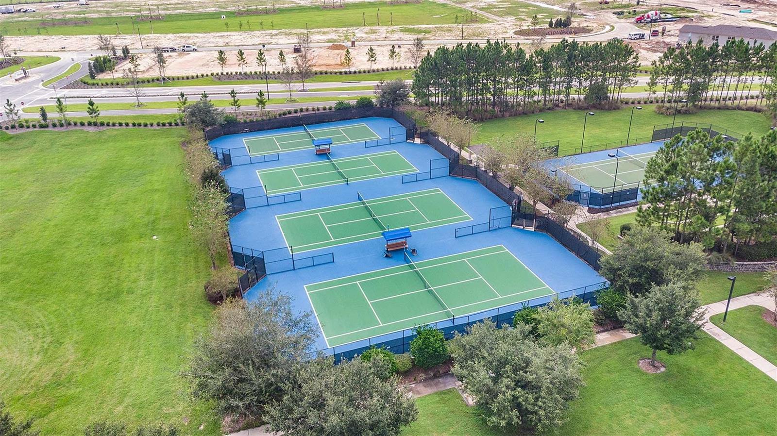 Listing photo id 17 for 8339 58th Loop