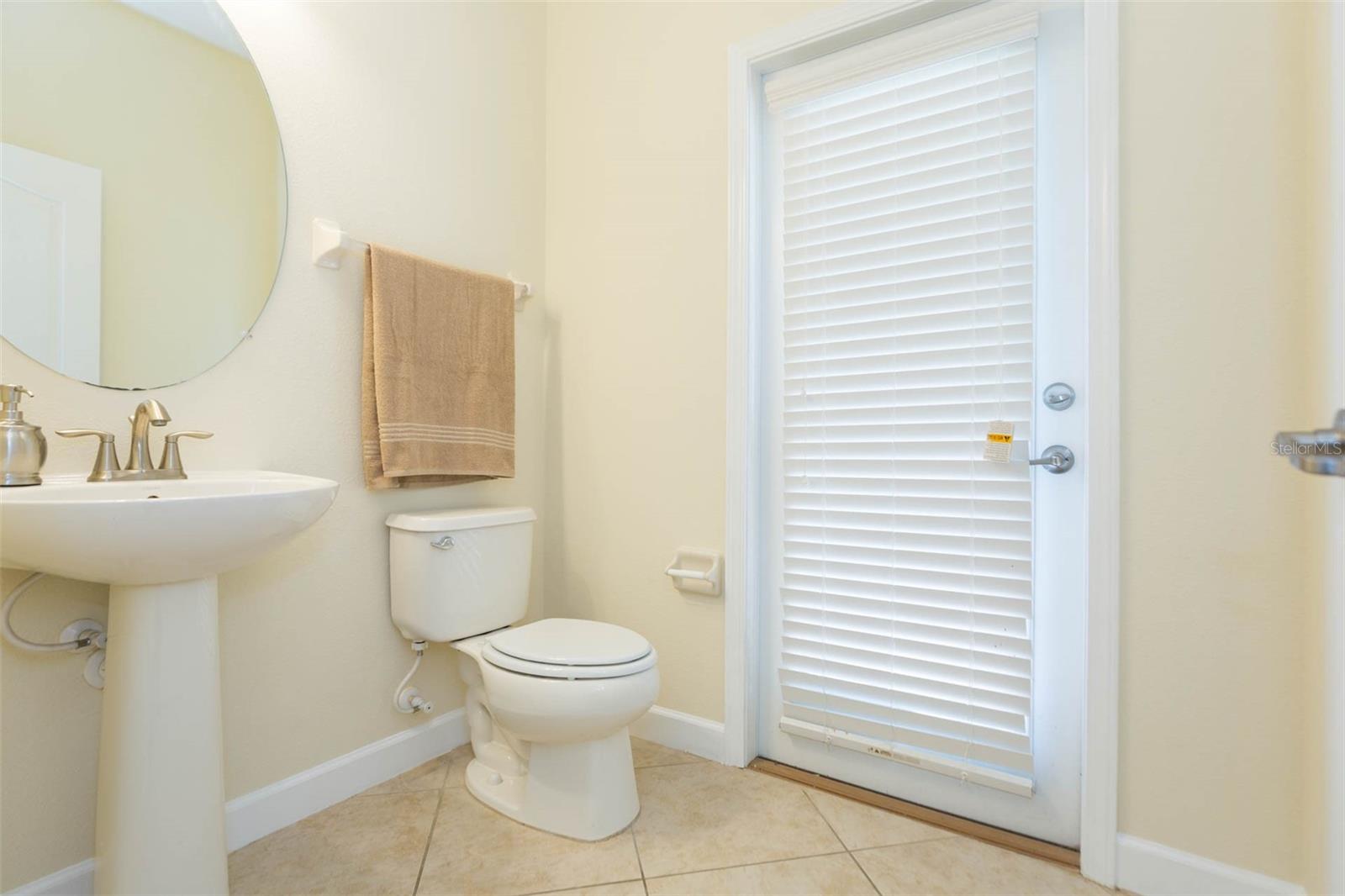 Image 19 of 48 For 20101 Oakflower Avenue