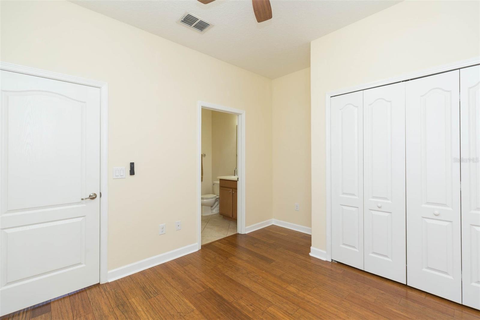 Image 35 of 48 For 20101 Oakflower Avenue