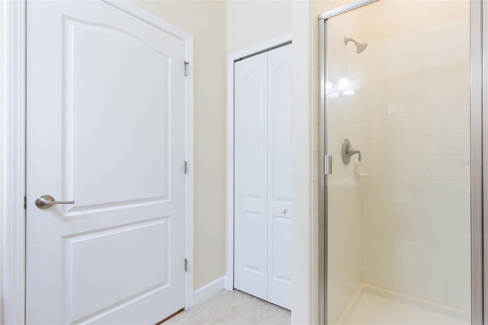 Image 38 of 48 For 20101 Oakflower Avenue