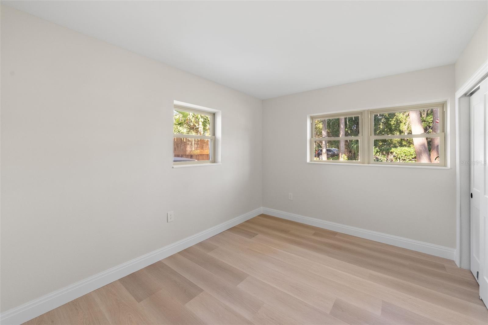 Image 27 of 46 For 122 Lake Drive