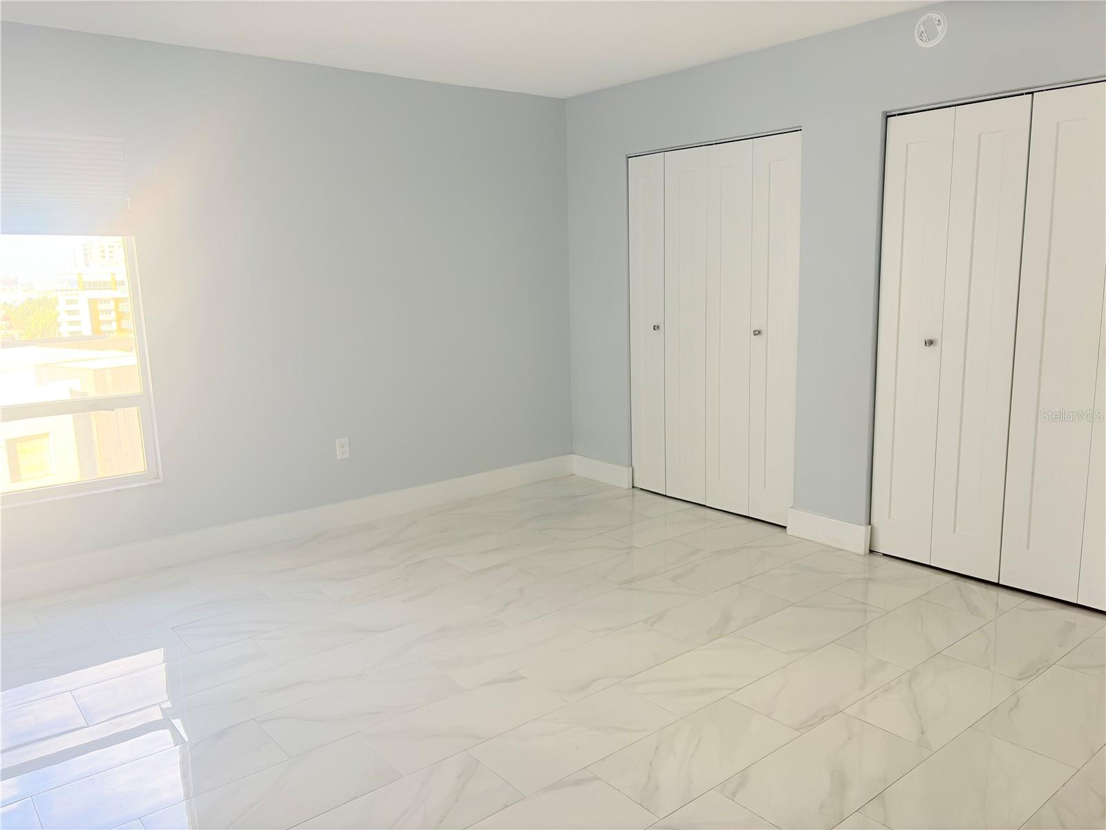 Image 16 of 39 For 440 Gulfview Boulevard 1004