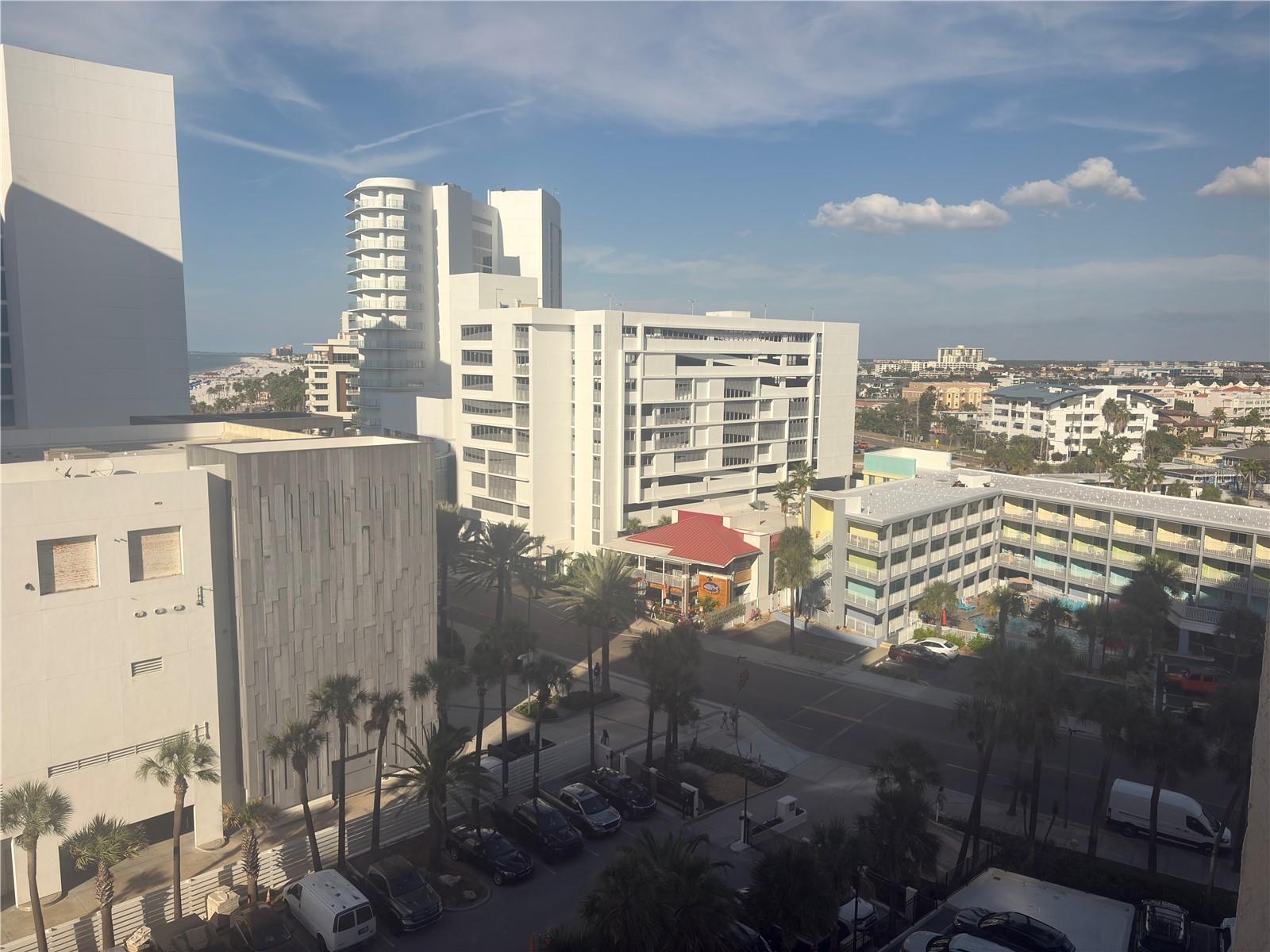 Image 23 of 39 For 440 Gulfview Boulevard 1004