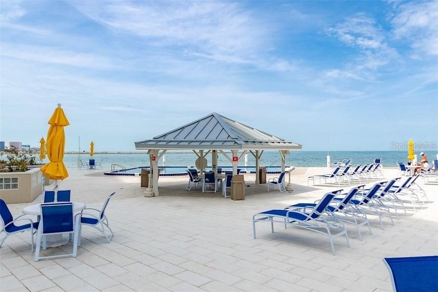 Image 34 of 39 For 440 Gulfview Boulevard 1004